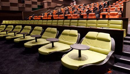 Movie theaters with recliners near online me