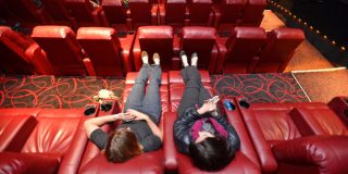5 Reasons to Watch in Theaters and Not Online